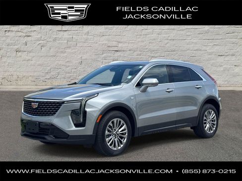 Used 2025 Cadillac XT4 Premium Luxury FWD image 1