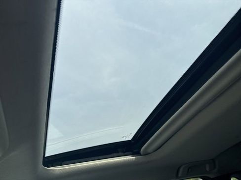 Used 2024 MAZDA CX-30 AWD 2.5 S w/ Preferred Package image 11