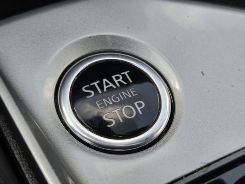 Used 2025 Nissan Altima 2.5 SV FWD image 21