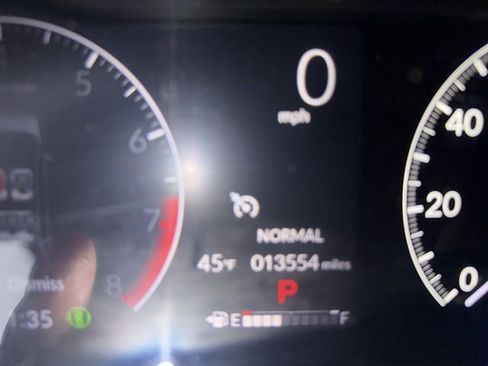 Used 2023 Honda HR-V EX-L image 16