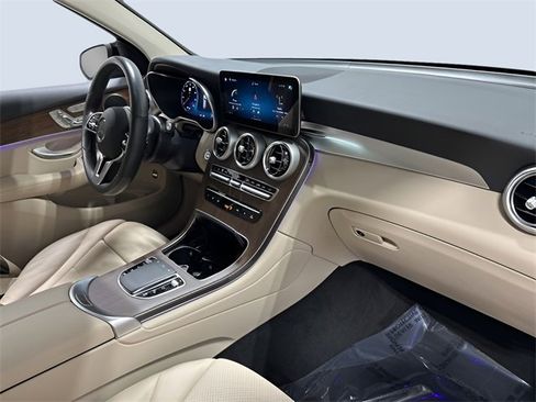 Certified 2022 Mercedes-Benz GLC 300 4MATIC image 12