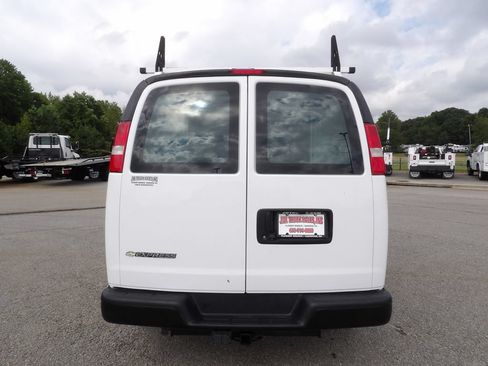 Used 2020 Chevrolet Express 2500 w/ Driver Convenience Package RWD image 6