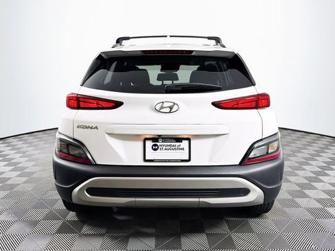 Certified 2022 Hyundai Kona SEL FWD image 6