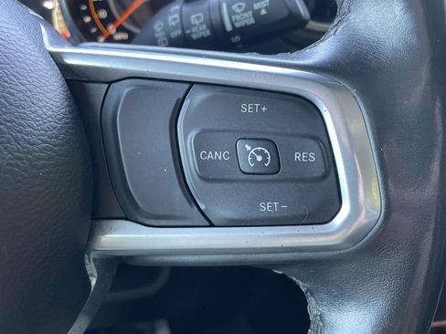 Used 2021 Jeep Wrangler Unlimited Sahara AWD/4WD image 20