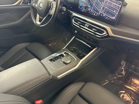 Used 2024 BMW i4 eDrive35 w/ Premium Package RWD image 34