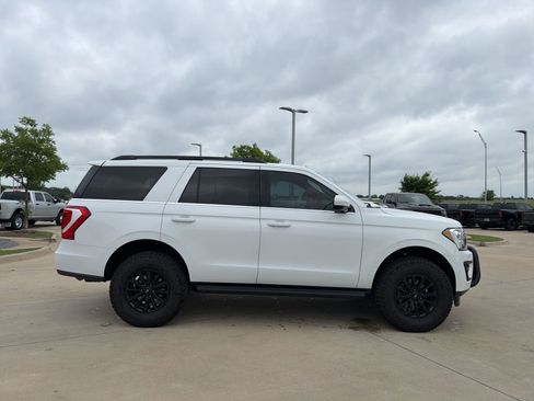Used 2021 Ford Expedition XLT RWD image 6