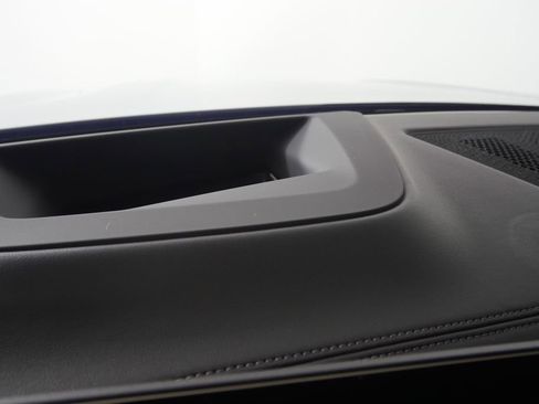 Certified 2023 BMW X7 xDrive40i w/ Executive Package image 27