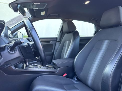 Used 2023 Honda Civic Sport image 25