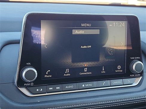 Used 2024 Nissan Rogue SV image 15