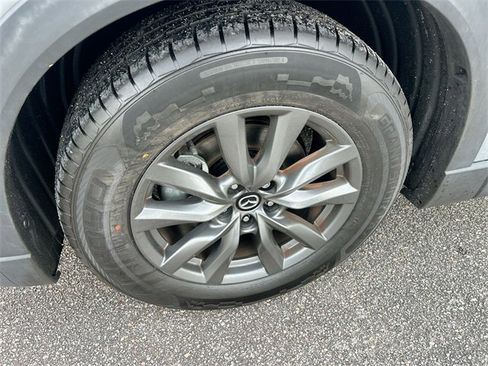 Used 2022 MAZDA CX-9 Touring w/ Touring Premium Package image 14