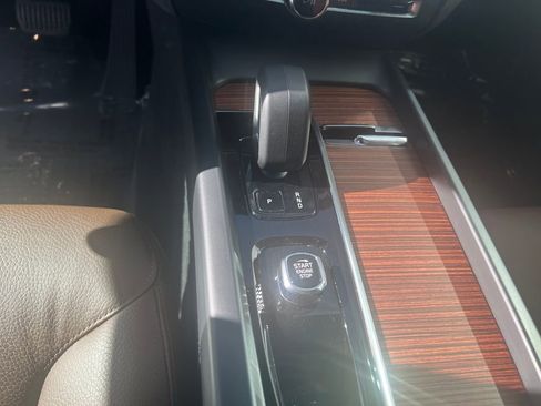 Used 2023 Volvo V60 B5 Cross Country Plus w/ Climate Package image 54