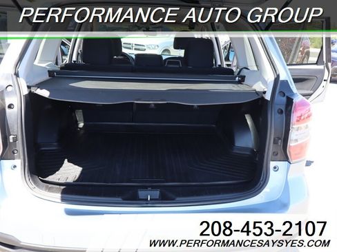Used 2015 Subaru Forester 2.5i Premium w/ All-Weather Package AWD/4WD image 11