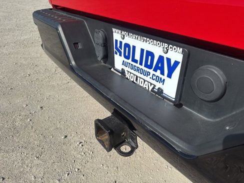 Used 2020 Chevrolet Silverado 2500 Custom w/ Custom Value Package image 11