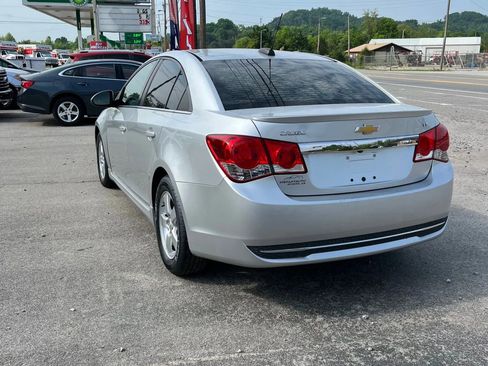 Used 2015 Chevrolet Cruze LT image 2