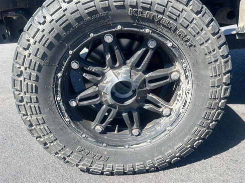 Used 2017 Ford F250 XLT w/ XLT Premium Package image 4