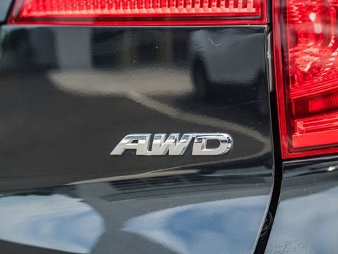 Used 2017 Honda Pilot LX image 8