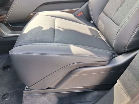 New 2026 Cadillac Vistiq Luxury image 33