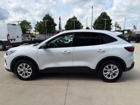 Used 2025 Ford Escape Active AWD/4WD image 5