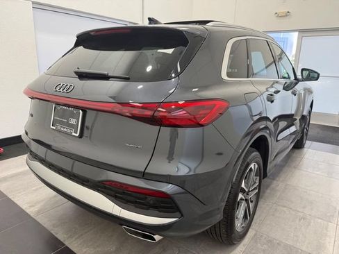 Certified 2025 Audi Q5 Premium Plus w/ Premium Plus AWD/4WD image 2