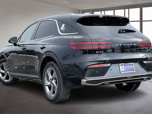 New 2026 Genesis GV70 2.5T Advanced image 3