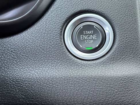 Used 2023 Cadillac XT4 Sport image 23