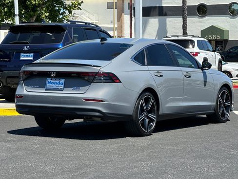 Used 2025 Honda Accord Sport image 8