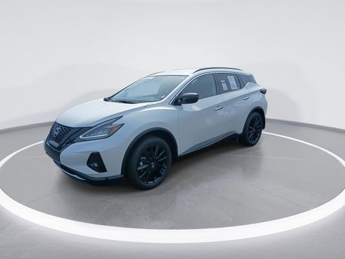 Used 2024 Nissan Murano SV w/ SV Midnight Edition Package image 4