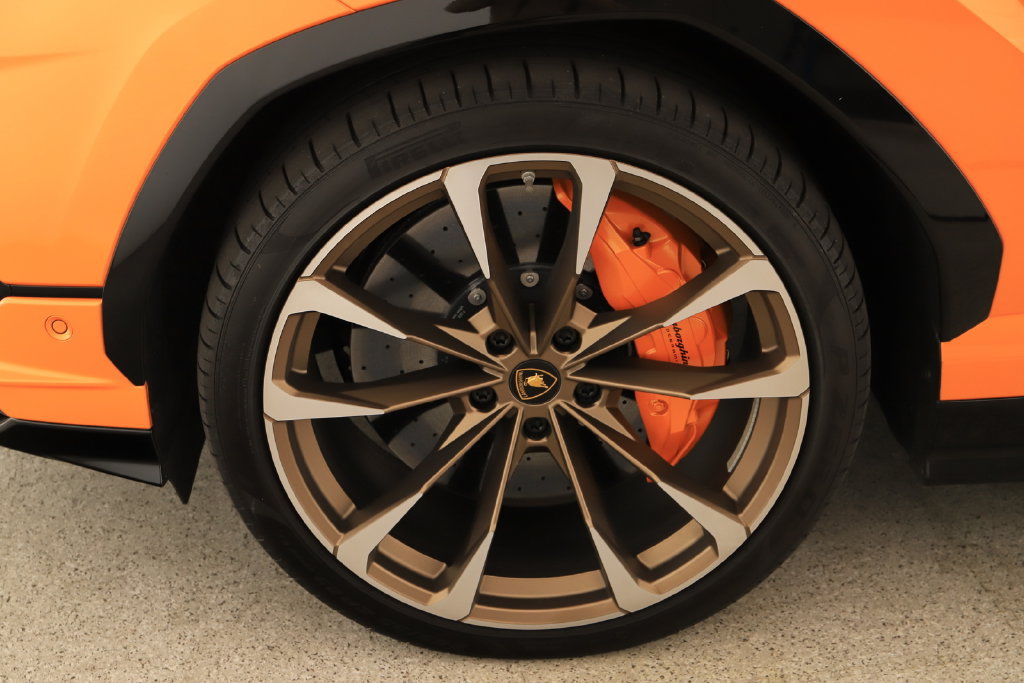 Used 2023 Lamborghini Urus S AWD/4WD image 36