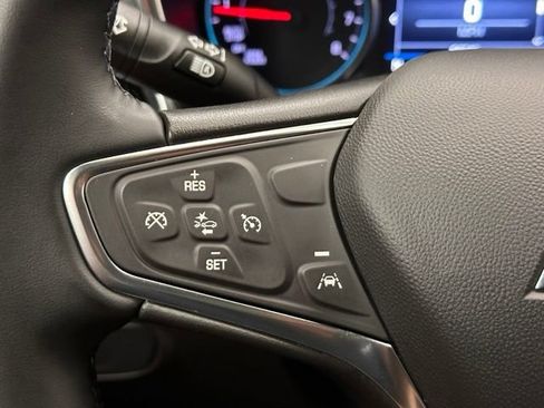 Used 2024 Chevrolet Equinox LT FWD image 9