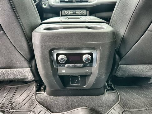 Certified 2023 GMC Yukon AT4 w/ AT4 Premium Package AWD/4WD image 21