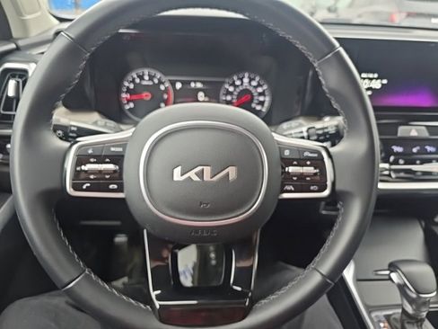 Certified 2023 Kia Sorento S image 10