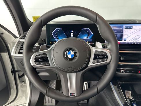 New 2026 BMW X5 xDrive40i w/ M Sport Package AWD/4WD image 10