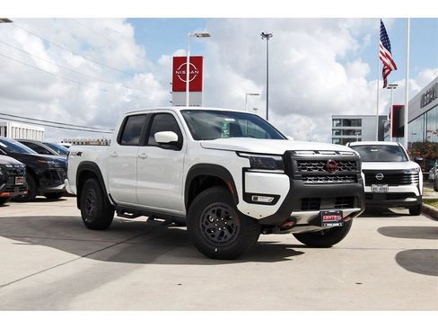 New 2026 Nissan Frontier PRO-4X w/ Pro-4x Convenience Package image 1