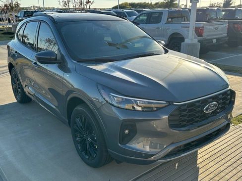 New 2025 Ford Escape ST-Line Elite w/ Premium Technology Package image 31