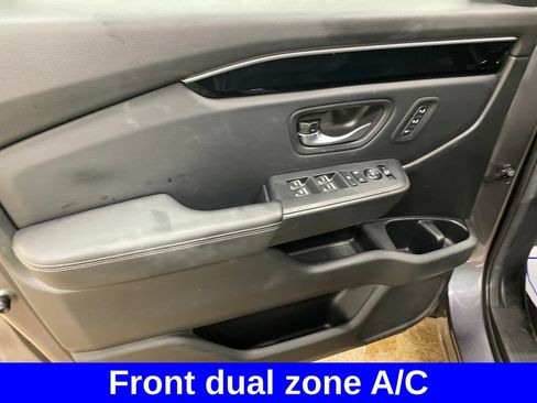 Used 2025 Honda Pilot EX-L image 8
