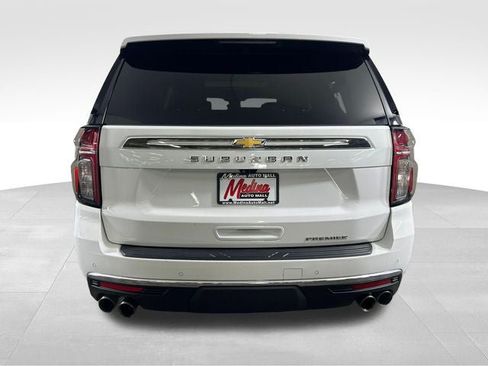 Used 2023 Chevrolet Suburban Premier w/ Advanced Technology Package AWD/4WD image 6