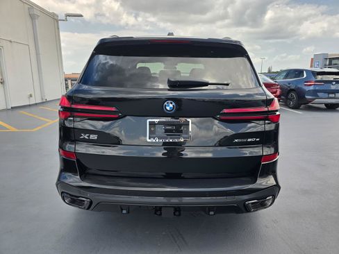 New 2026 BMW X5 xDrive50e w/ Executive Package AWD/4WD image 5