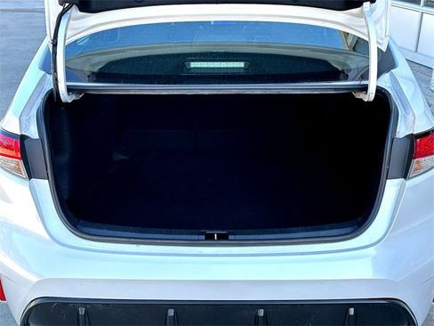 Used 2024 Toyota Corolla SE image 30