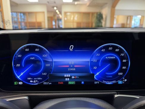 Used 2024 Mercedes-Benz EQB 250+ image 9