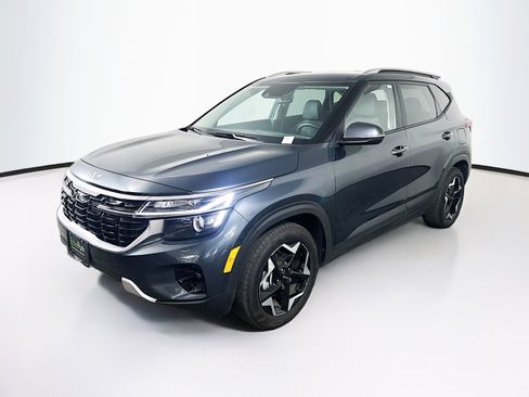 Used 2025 Kia Seltos S FWD image 3
