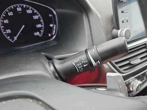 Used 2018 Honda Accord Sport image 21