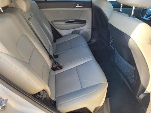 Used 2020 Kia Sportage S w/ S Sunroof Package image 13