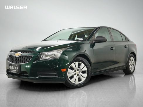 Used 2014 Chevrolet Cruze LS FWD image 1