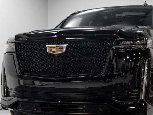 Used 2022 Cadillac Escalade Sport w/ Touring Package AWD/4WD image 74