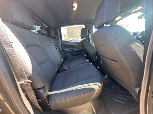 Used 2023 Chevrolet Colorado LT w/ LT Convenience Package AWD/4WD image 11