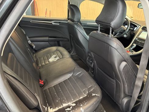 Used 2015 Ford Fusion SE w/ Equipment Group 202A image 22