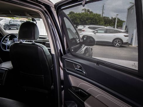 Certified 2023 Volkswagen Atlas SE FWD image 18