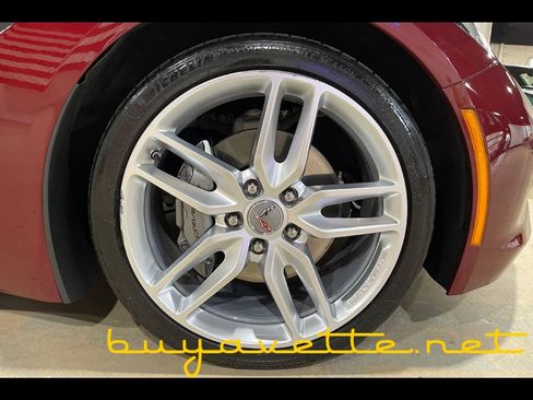 Used 2018 Chevrolet Corvette Stingray Coupe w/ 1LT image 9