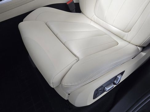 Used 2021 BMW X5 xDrive40i w/ Convenience Package image 13