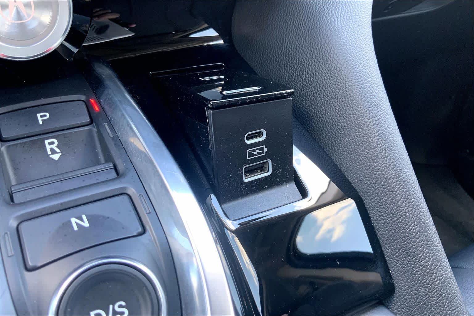 Used 2025 Acura MDX FWD image 34
